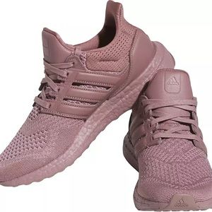 adidas Women's Ultraboost 1.0 DNA Running Shoes size 8